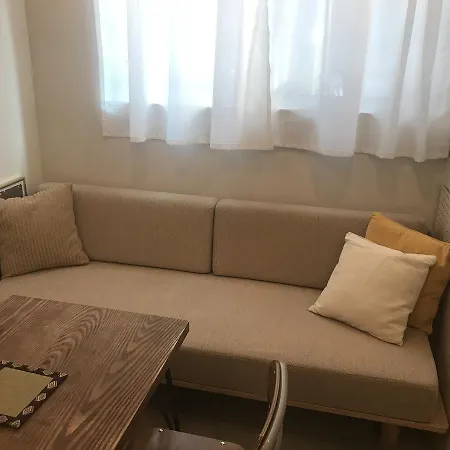 Hostel Hyaku